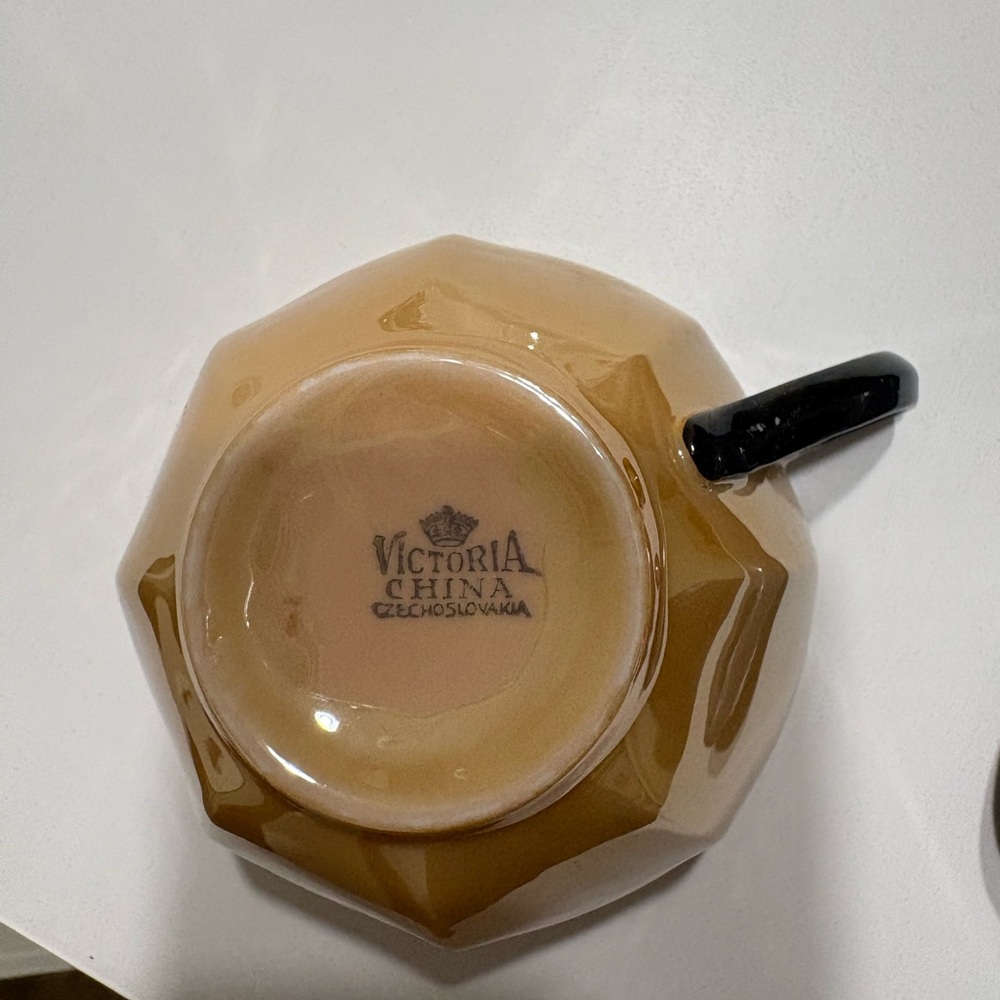 Lusterware Tea Set - Picture 5 of 6